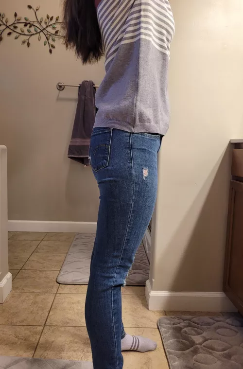 Extra mild today. Hubby says he likes the way my legs and butt look when I'm standing straight. [F]