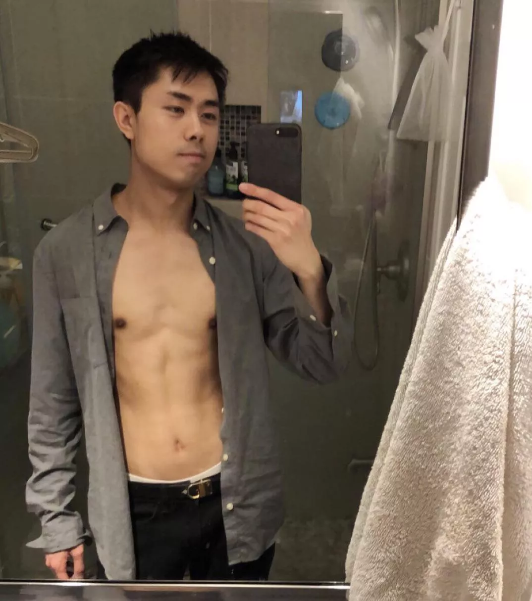 “Extra” pic for visibility but really looking for someone to play Overwatch and Dead By Daylight with 😂🥺 Or any other co-op/team based game!