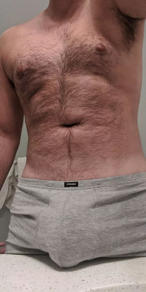 Extra tall, fuzzy daddy with a big, warm package 📦