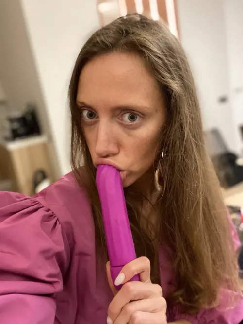 😱 Extremely HORNY GIRL ❤️ Don't trust my baby face!! 💦 I'm gona destroy your HARD COCK when SEXTING with you! FREE VIP ONLYFANS BELOW 👇