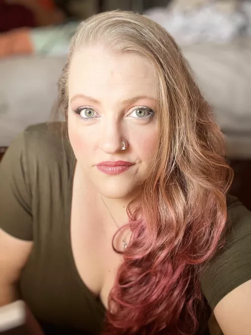 Eyes matching my shirt today!