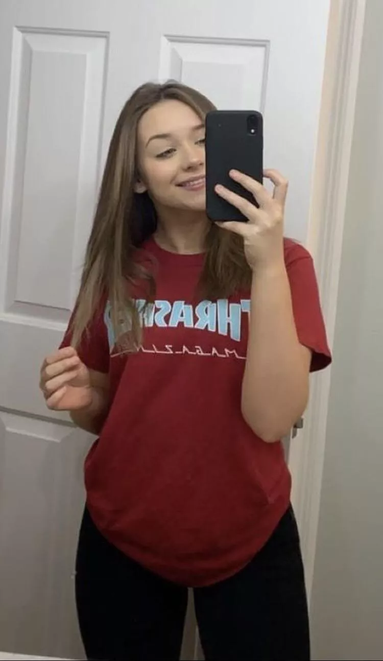 [f 18] i used to hate how you couldn’t see my tits unless i wore a tight shirt, but this sub made me appreciate them more