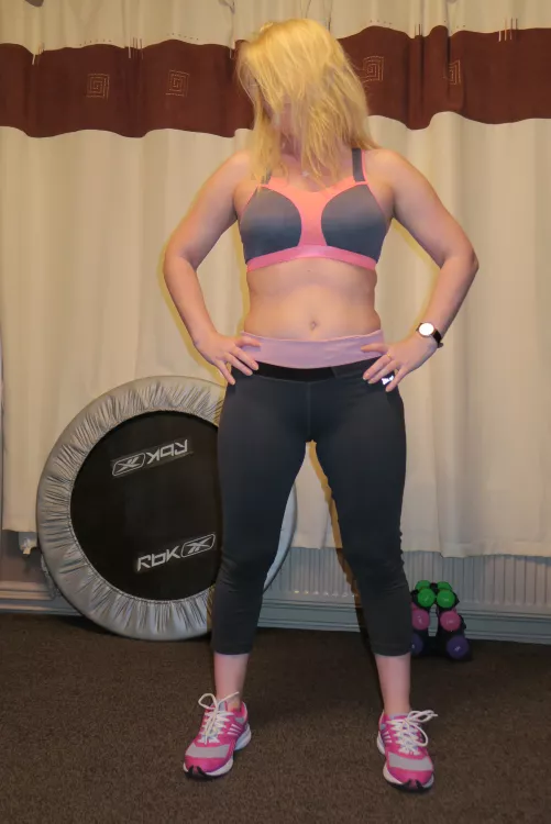 [f] 43 Fitter than most milfs my age?