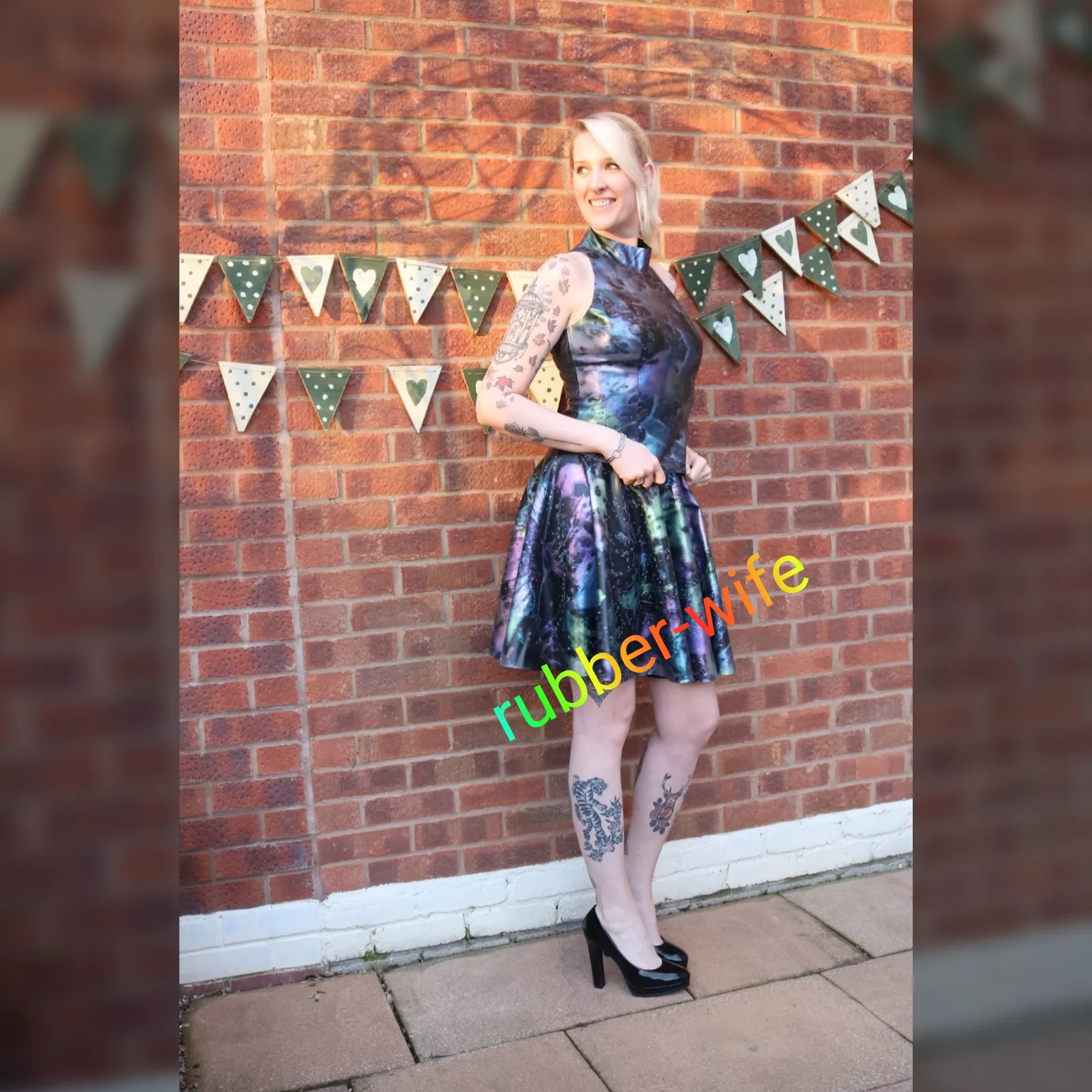 [f] 5'10 without the heels with tattoos and a latex dress, do I belong here?