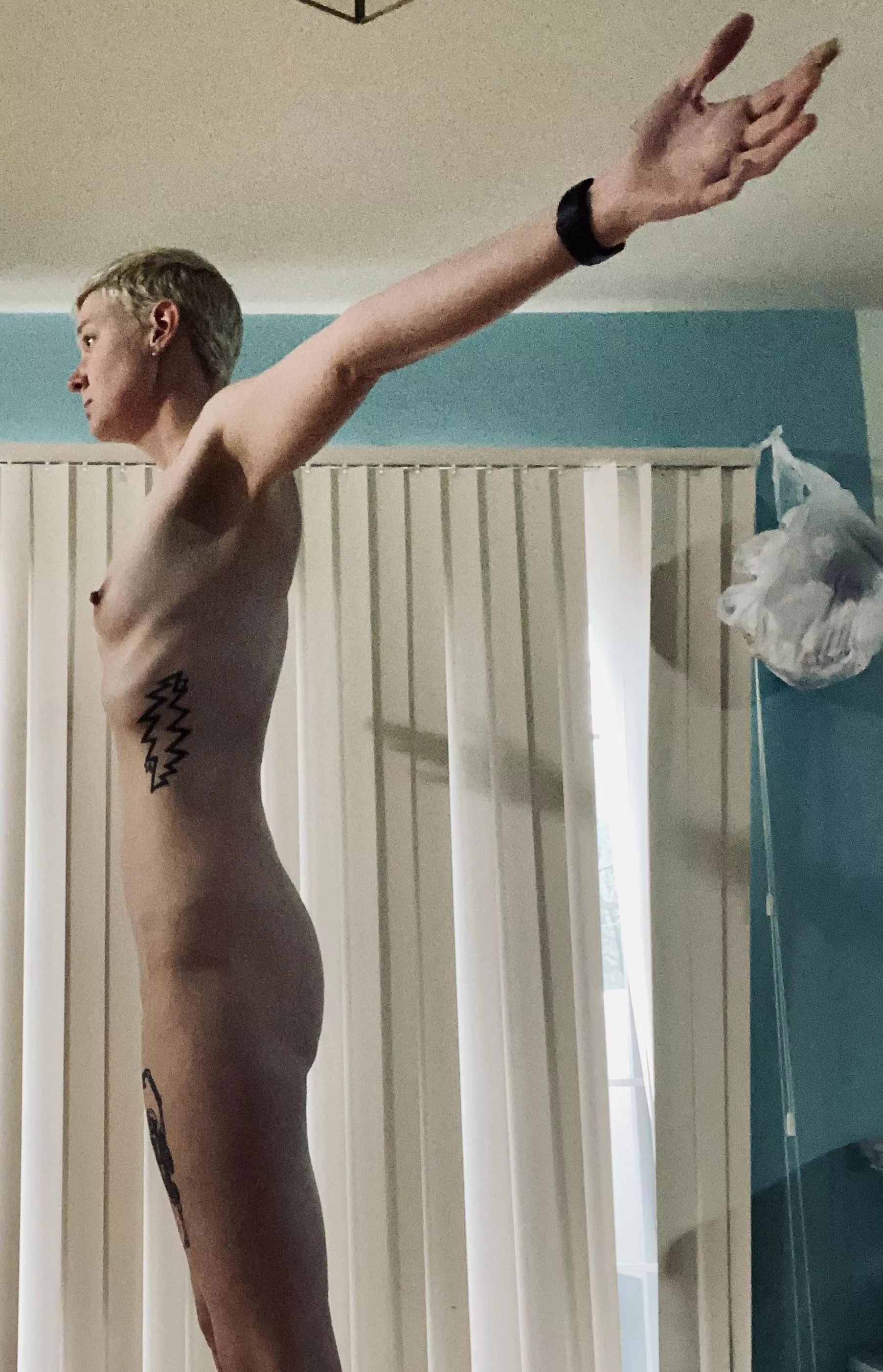 [F] - 6’2- I’ll bitch slap you into tomorrow