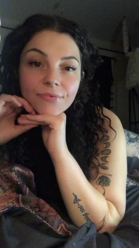 [f] All work and no play makes Kitten a dull girl 🐈‍⬛