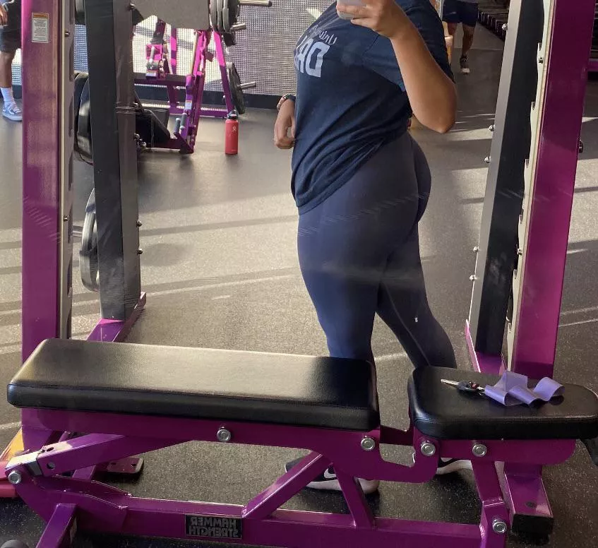 [f] ass at the gym