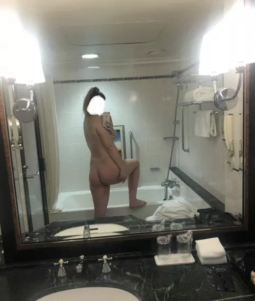 (F) cute mirror pic