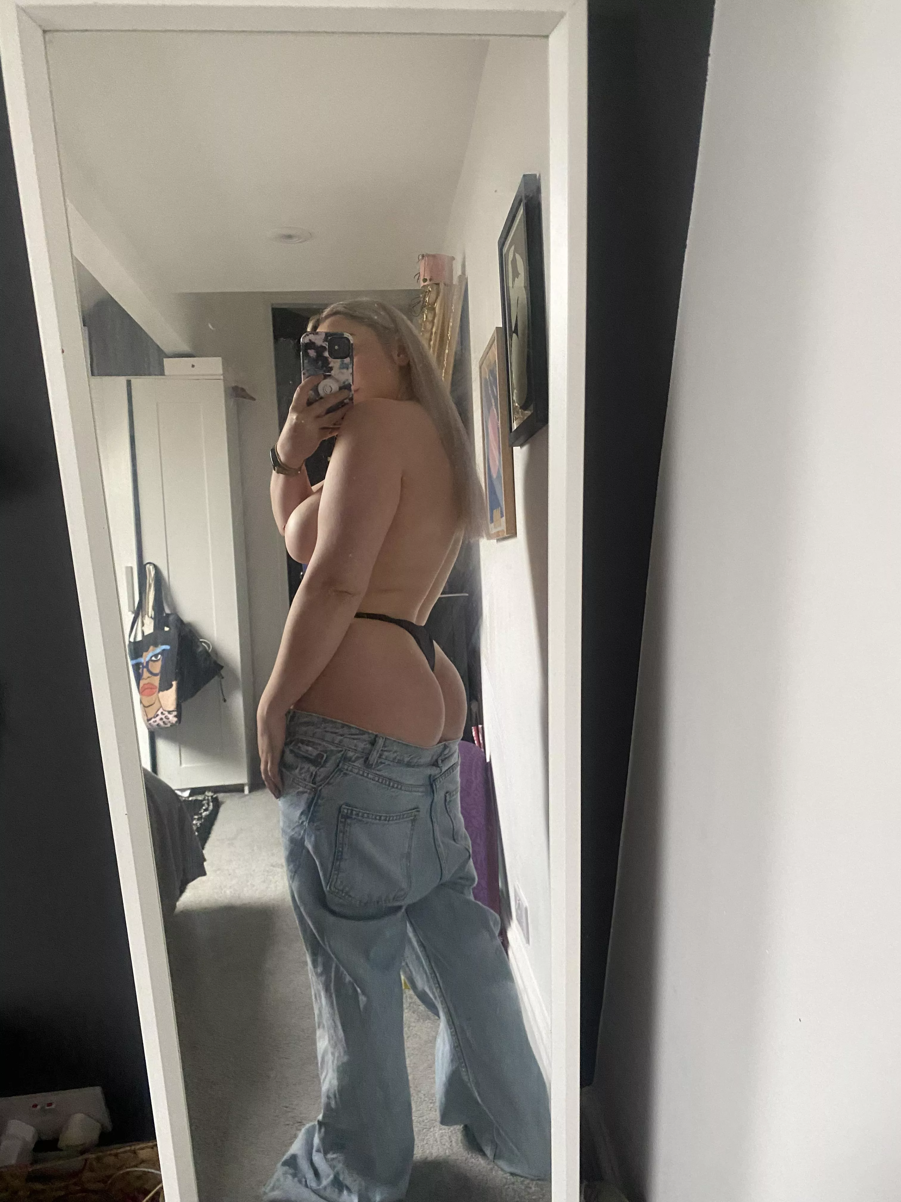 (F) for the slim thic lovers