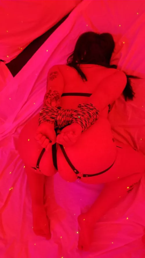 [F] Give this ass a huge slap 🥵