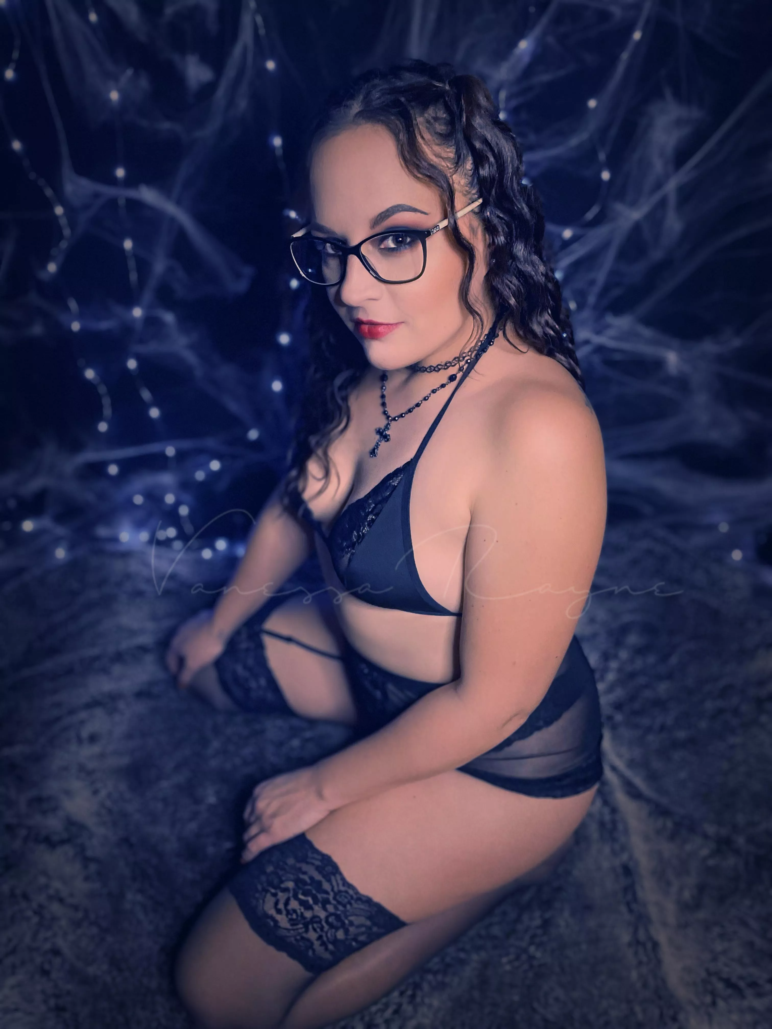 (F) heeey i’m Vanessa! check out my 18+ social media … I promise you won’t be disappointed 😈💦 (F) heeey i’m Vanessa! check out my 18+ social media … I promise you won’t be disappointed 😈💦