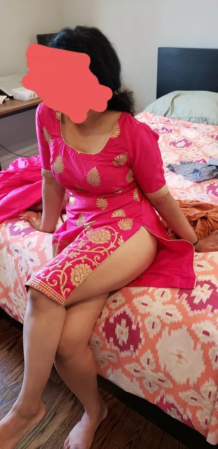 [F] I need a big cock, my husband's peepee never made me cum 😩