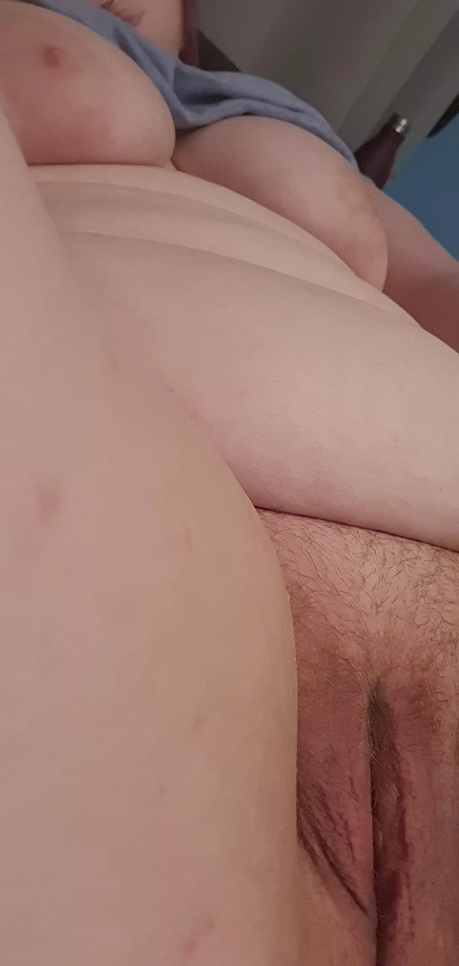 (f) I need to lose weight but I love food too much. Hence why I'm here 😉