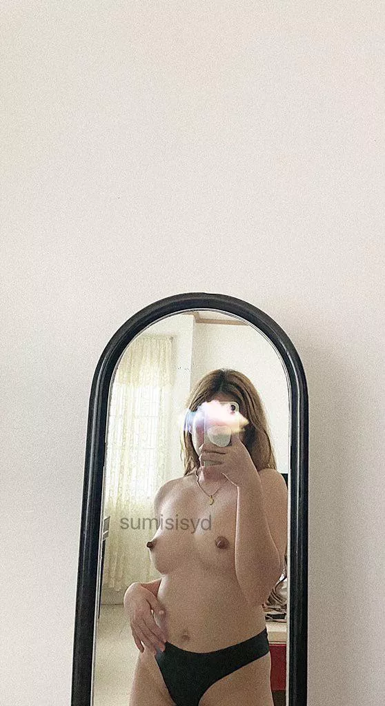 [F] I’m sexy and we both know it cheret 😝