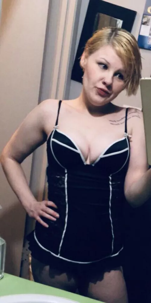 [F] Is that a candy cane in your pocket or are you just happy to see me?