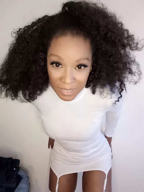 [f] just your average day dress with a twist