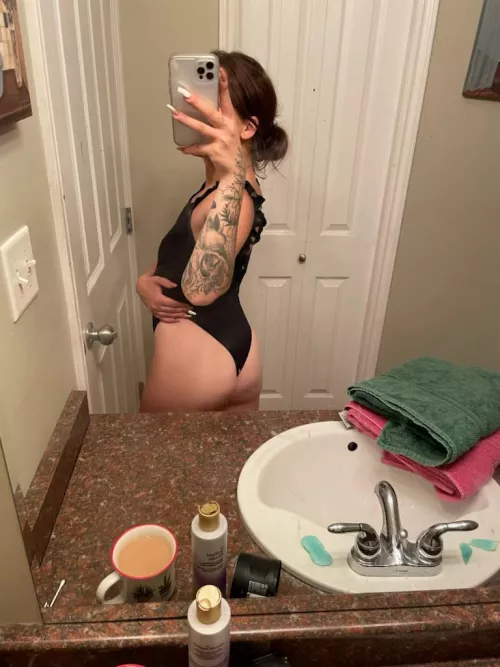 [f] looking for a bull to use me an fill me up😈