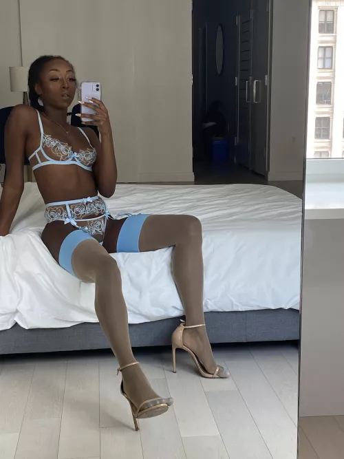 [f] Nothing feels as good as a full set 🥰