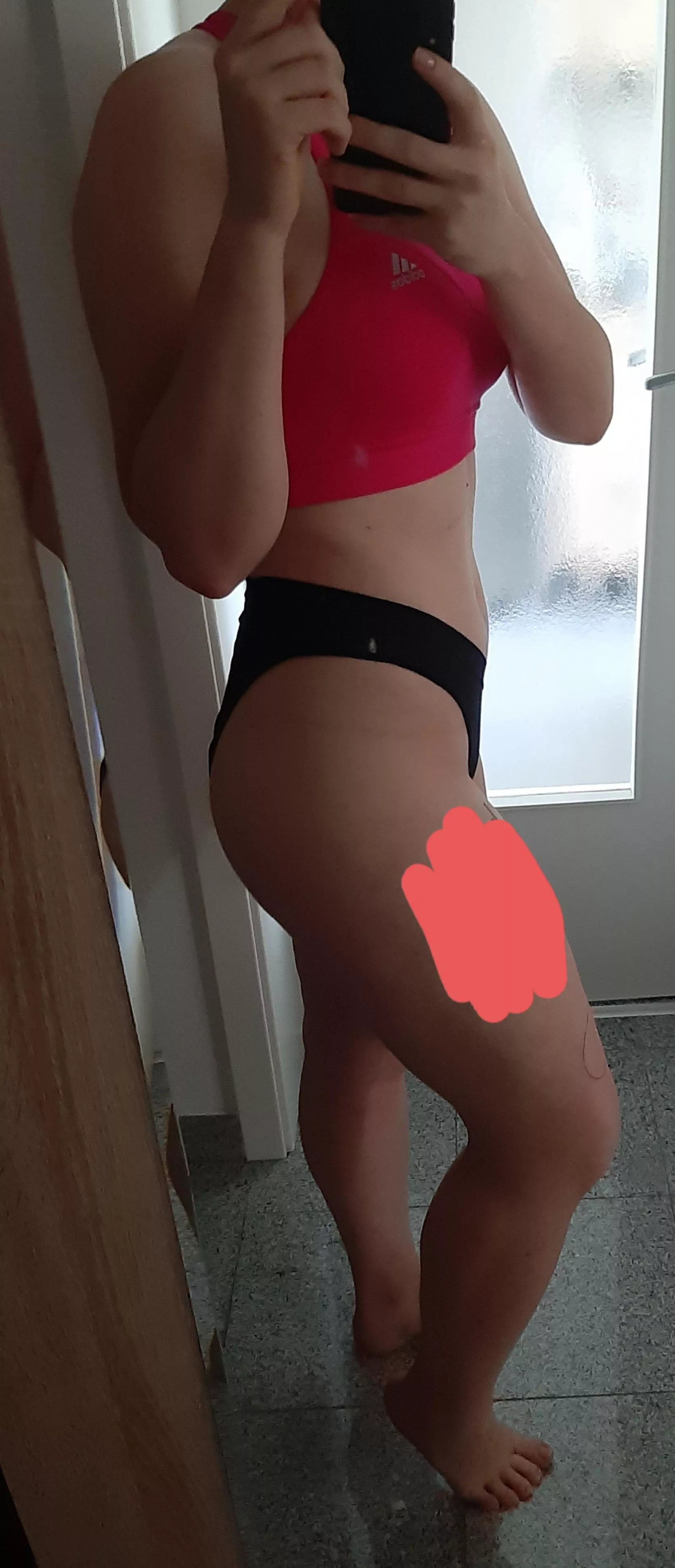 (f) quarantine cost me my abs but my thighs got thicker ;) (f) quarantine cost me my abs but my thighs got thicker ;)