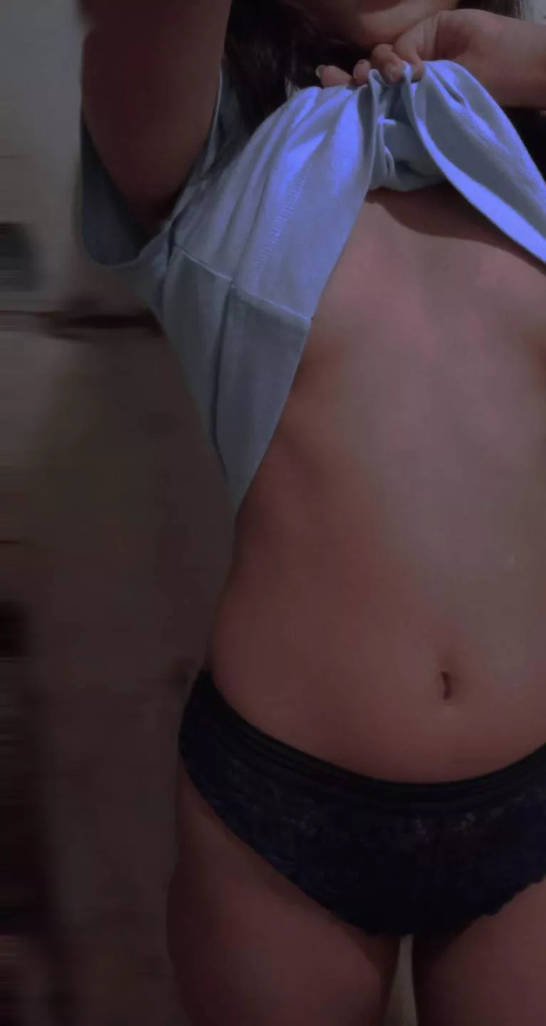 [F] Seductive nio no nganga na , baka naman meron kau jang tig limang daan