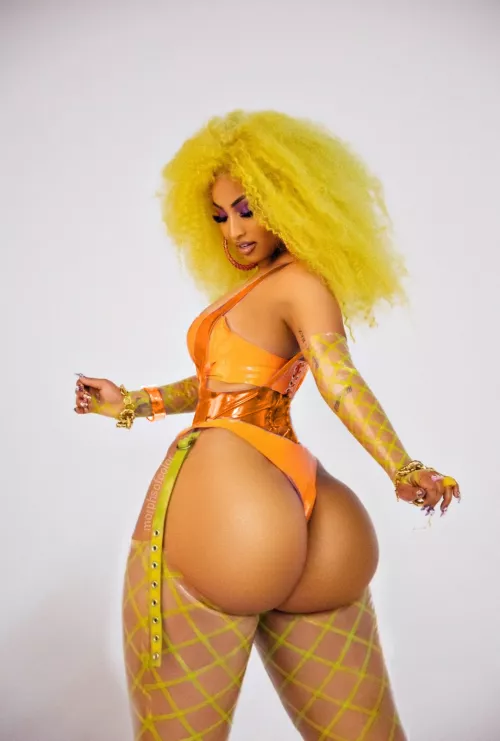 [f] Shenseea Ass Expansion