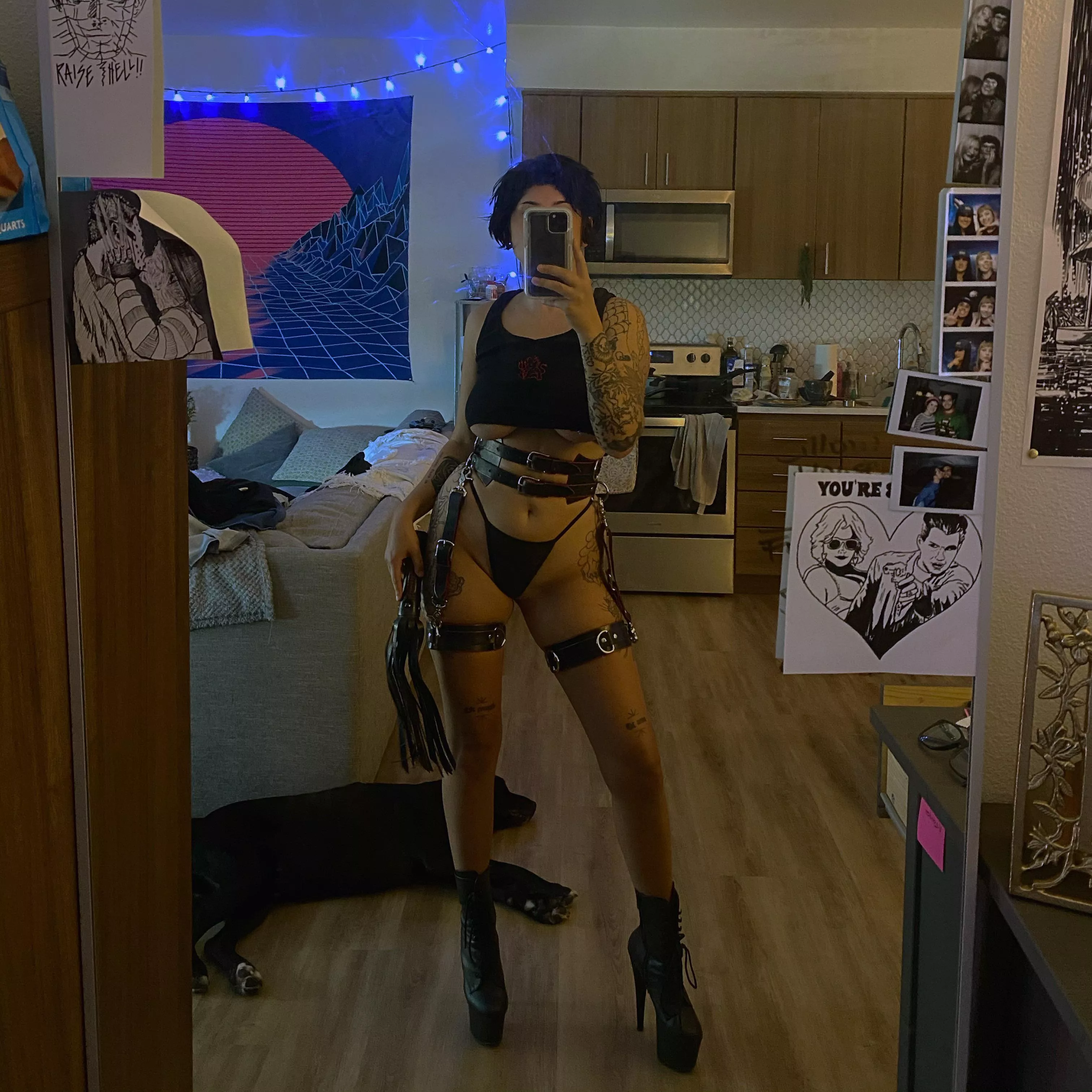 [F] Sometimes I want to be the dom. 😈