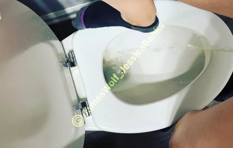 [F] Standing Pee With Socks 😉