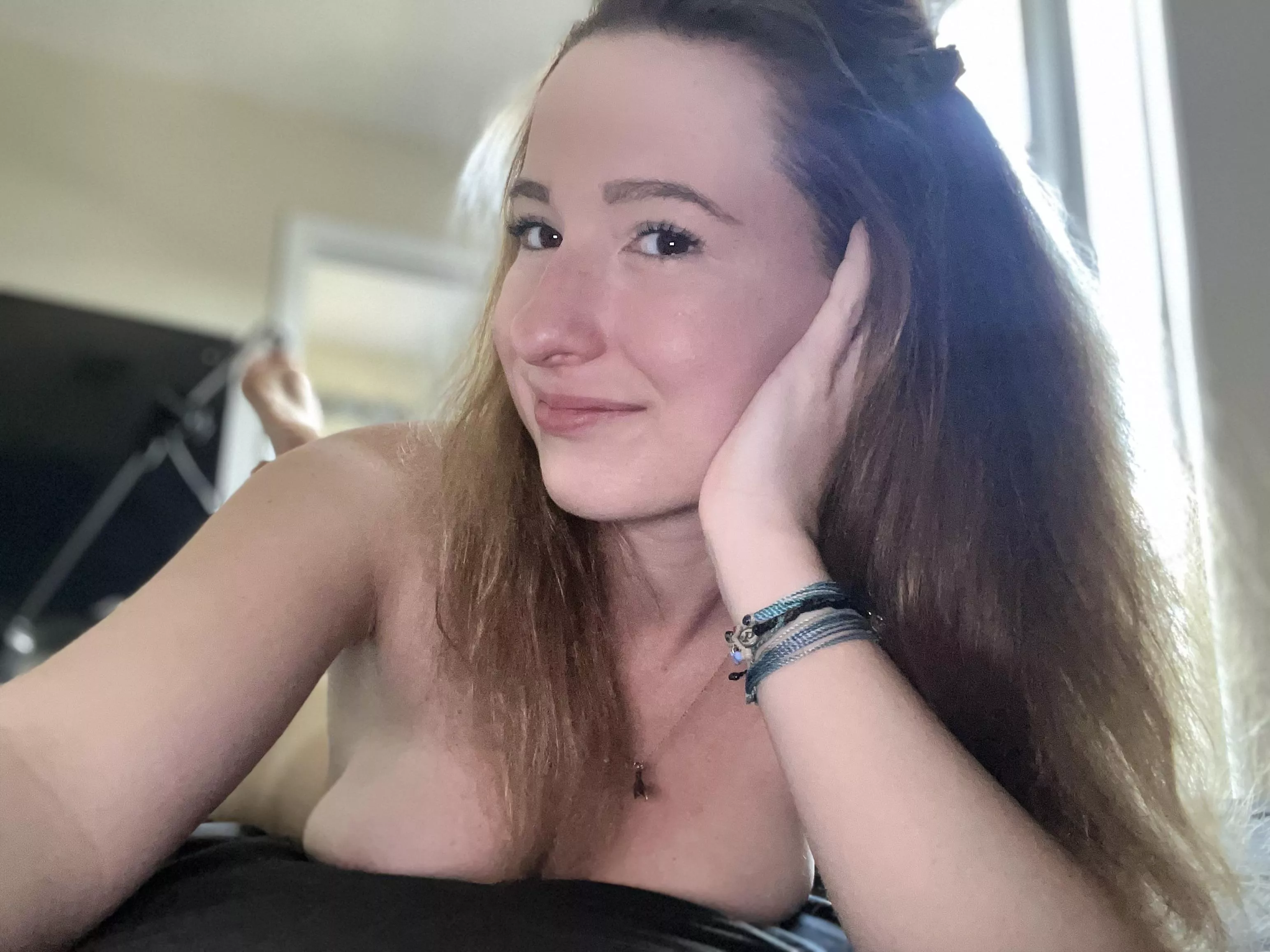 [F] Whats Up? ☀️