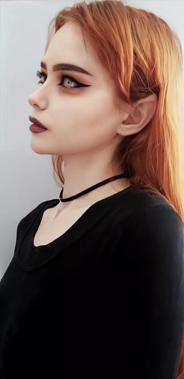 [F18] Redhaired Elf Girl