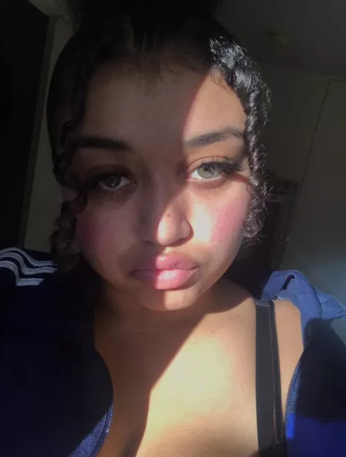 F18 would you let me suck your dick?