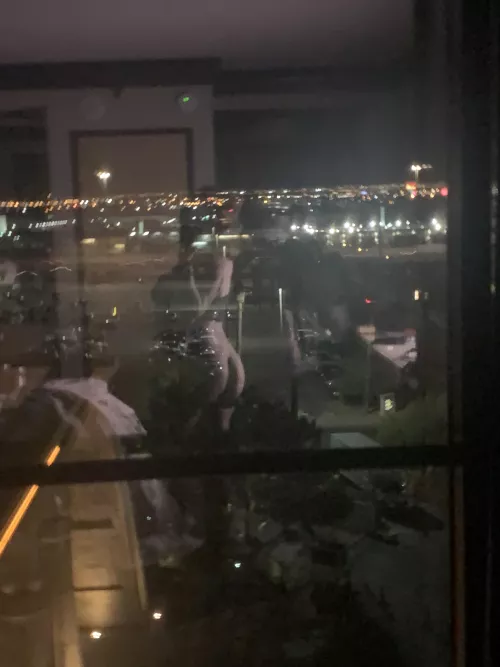 F24 - Iβve never had a strap on used on me, and Iβm dying for it. I need a female whoβs down to give it to me for my first time π(Vegas, but still down to chat!)