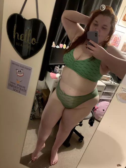 F27 happy Wednesday! Hereโs a little green set!