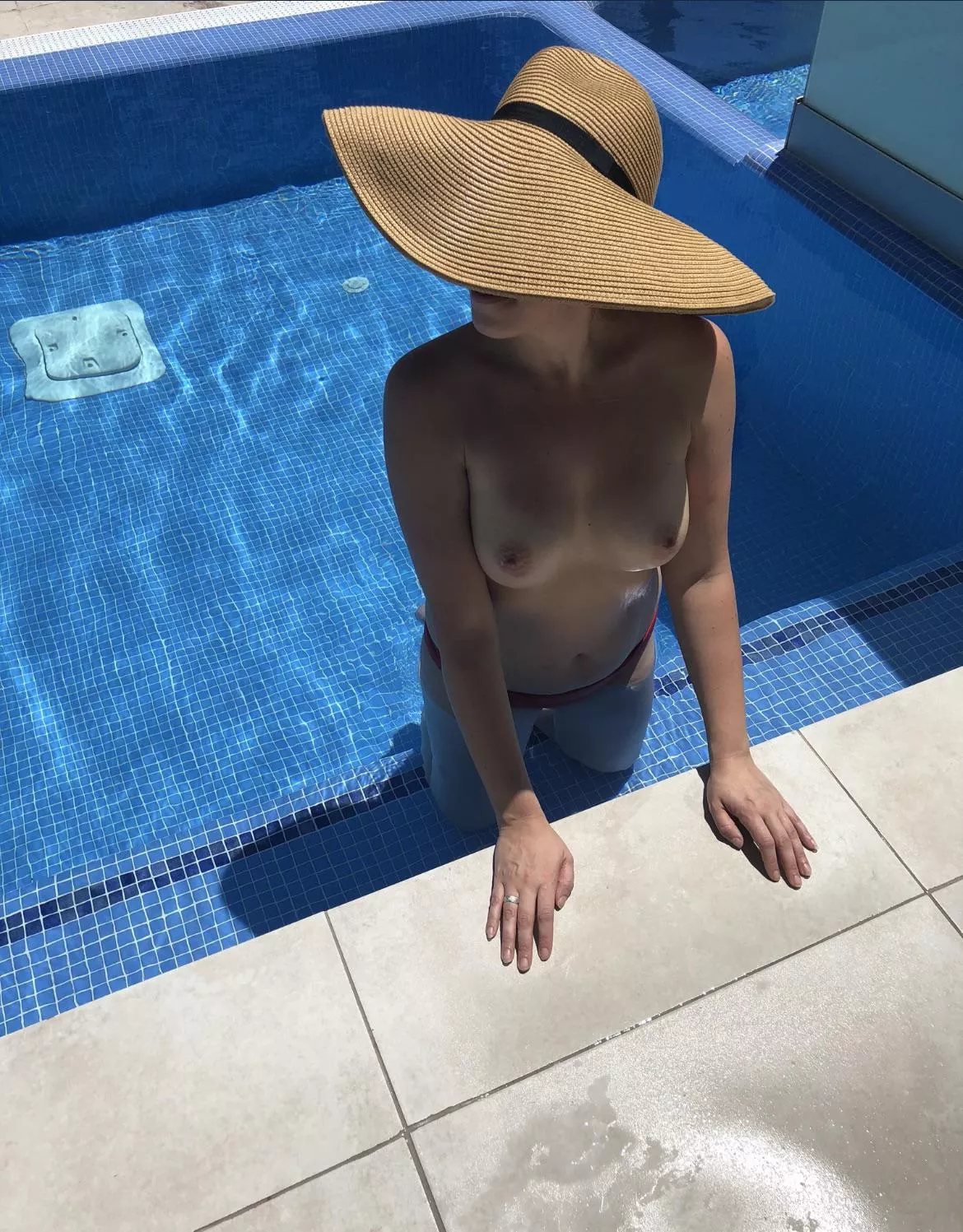 [F28] Exeter, UK girl. Will I do?