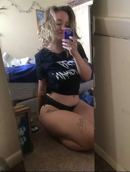 [F4F] Have the Sunday Scaries? Let momma take care of you