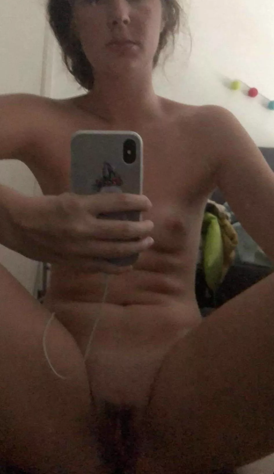 F/5’9’’/23yo/160lbs. Just a average girl! :)