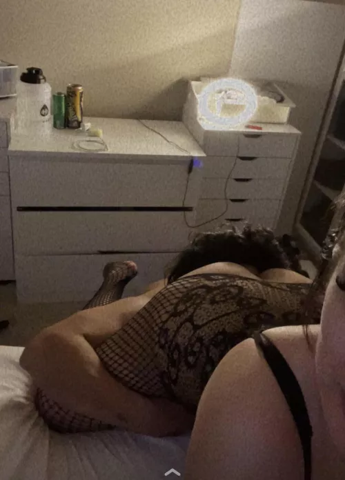 Face full of ass