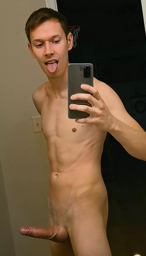 Face reveal π freshly shaved dick π³