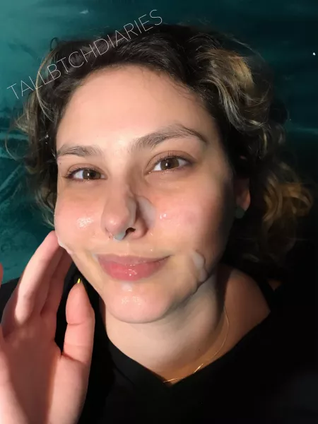 Facial mask before going to bed ♡