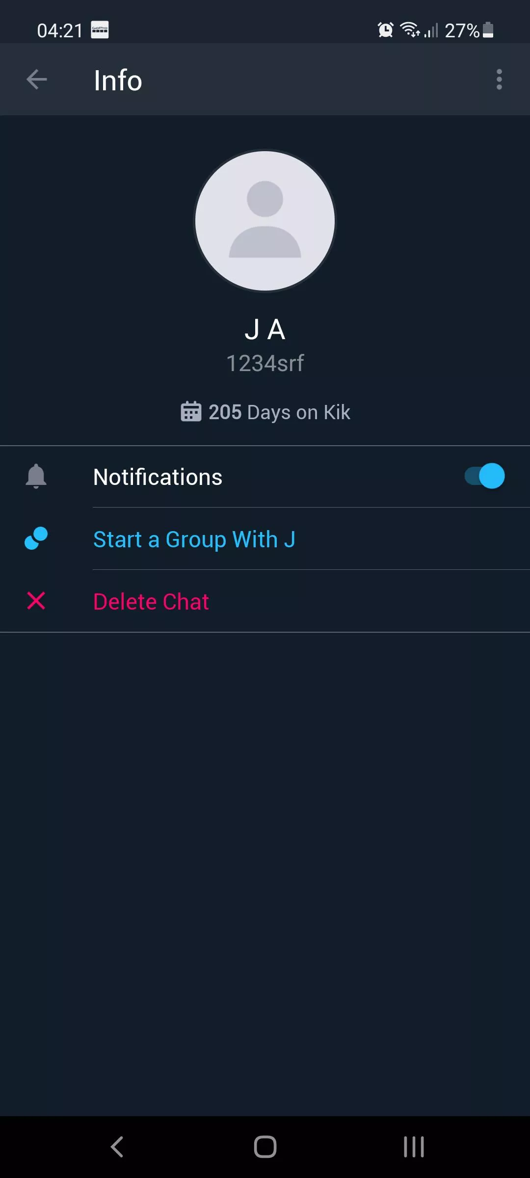 Faker keeps pics of girls don´t feed him anymore!!!!