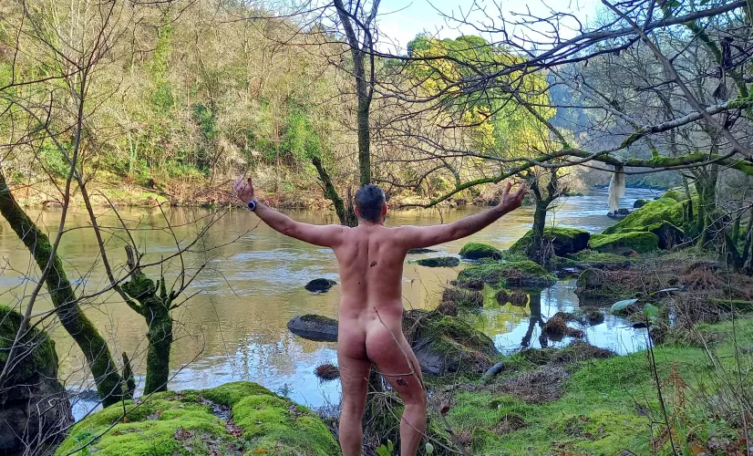 Fantastic life. Nude freedom.
