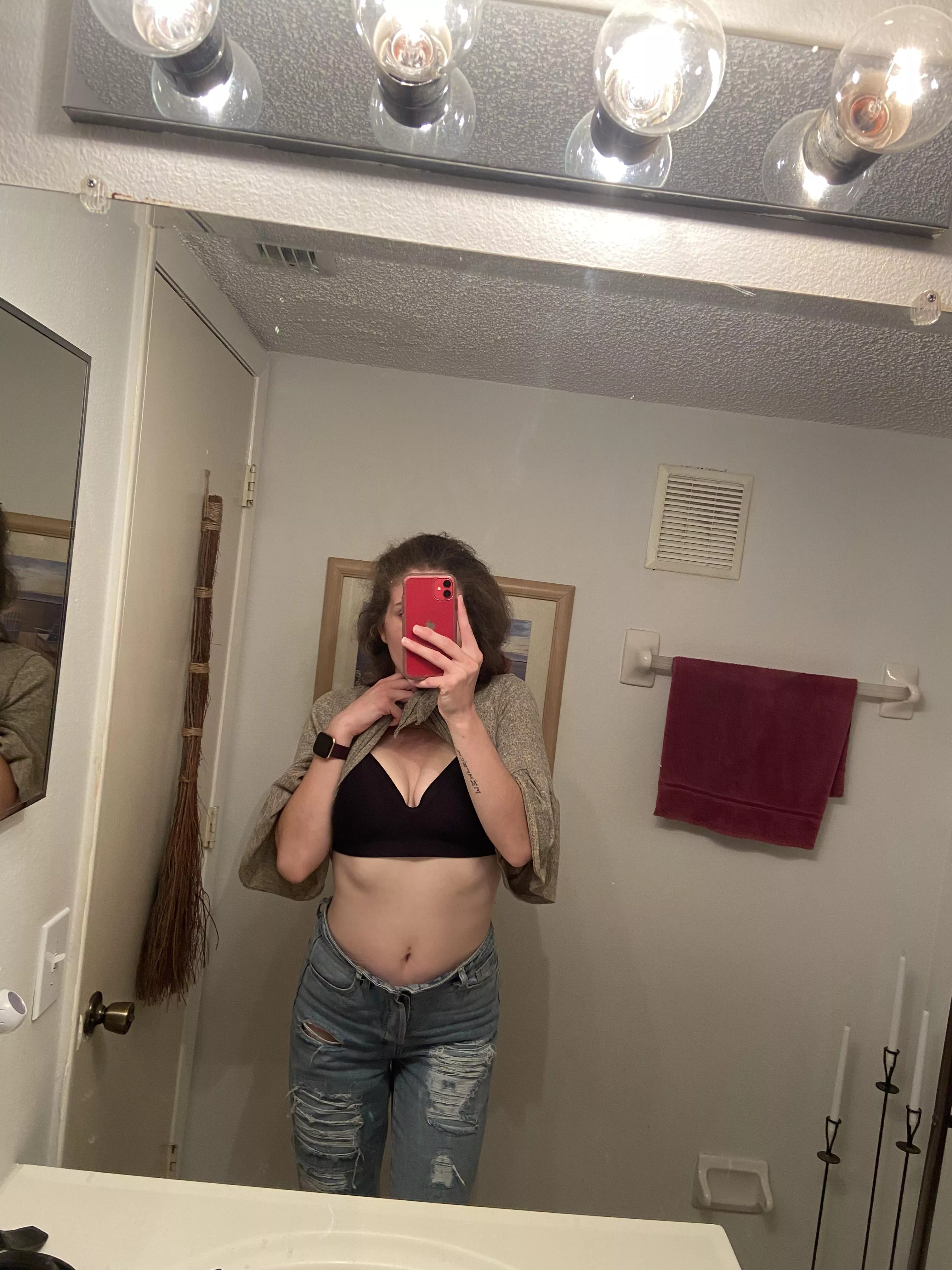 feed me please 🥵 bigger the better