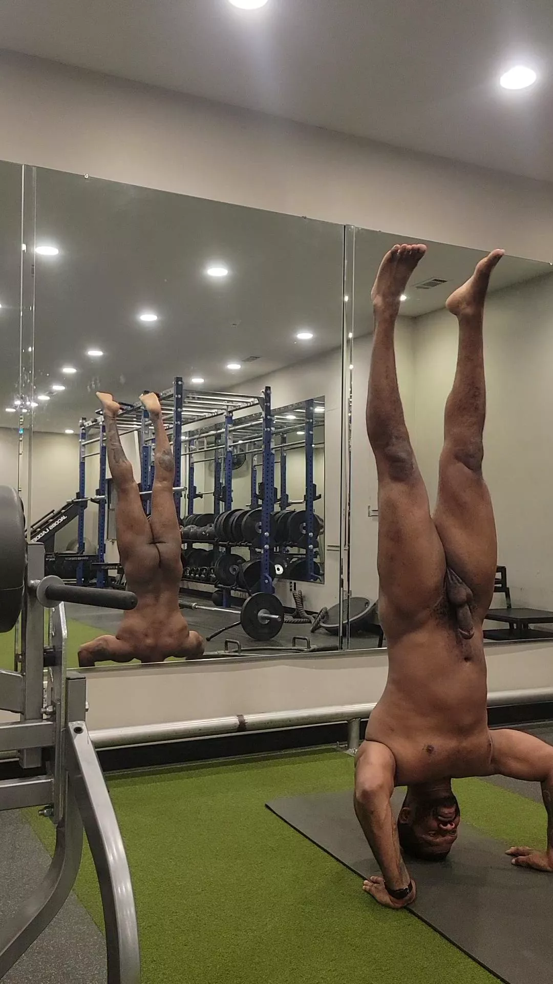 Feeling cheeky at the gym this morning. 🤫