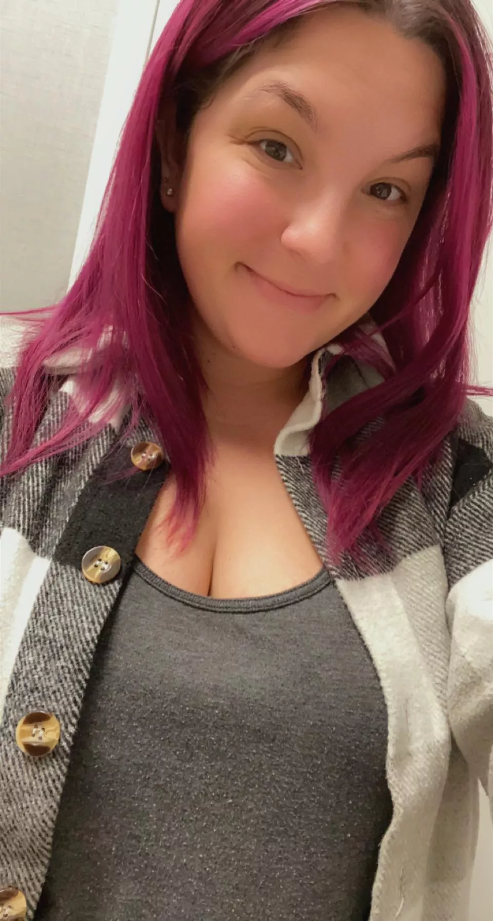 Feeling cute without makeup on