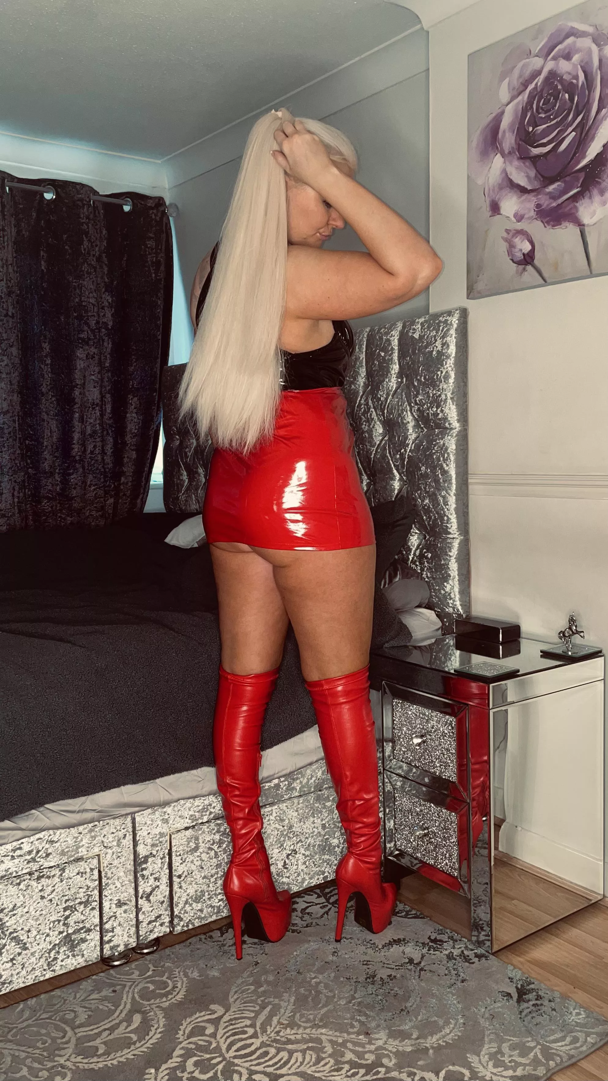 Feeling festive, might jump on your sleigh later Feeling festive, might jump on your sleigh later