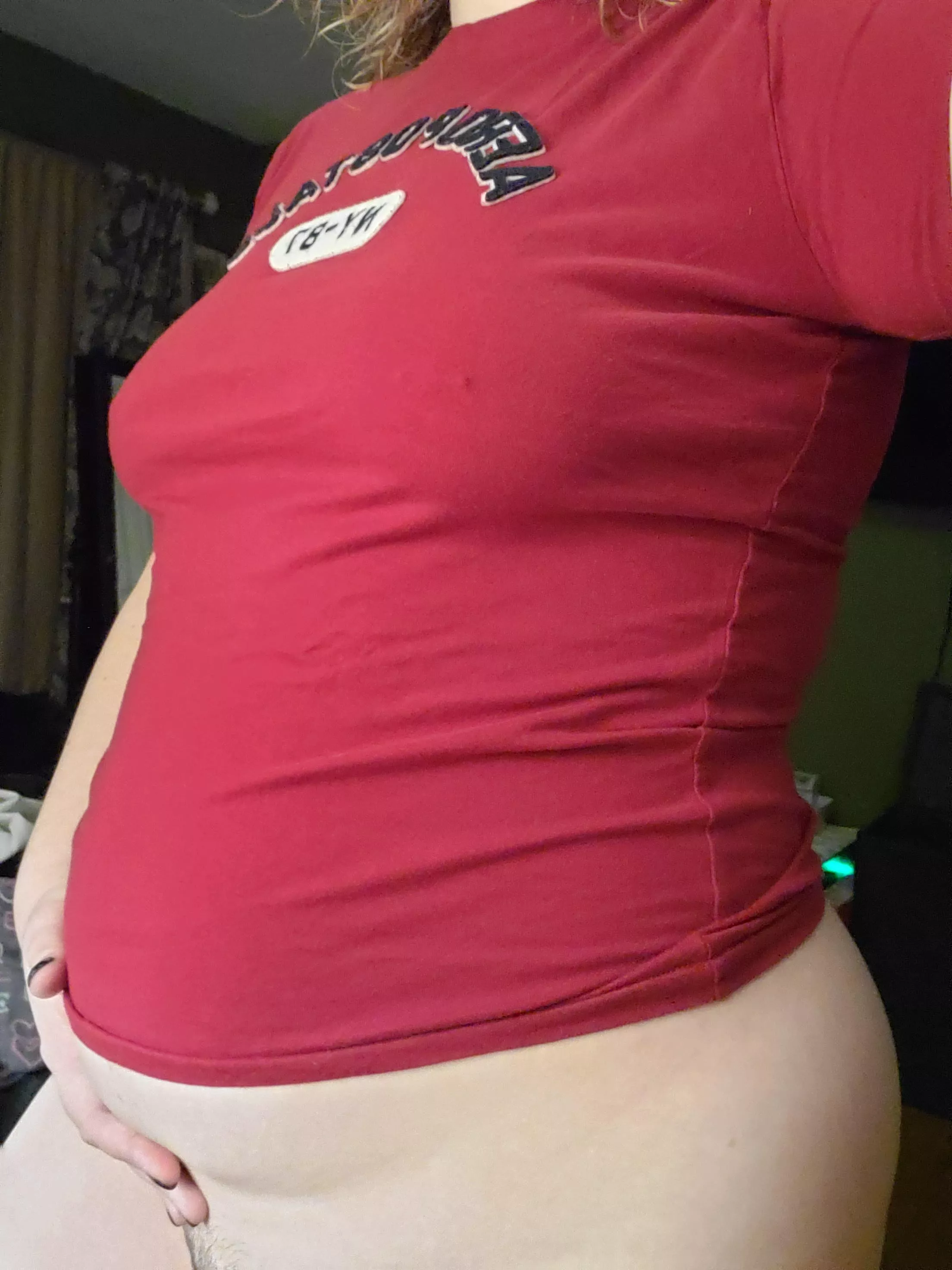 Feeling full ❤️ someone come rub my tummy?