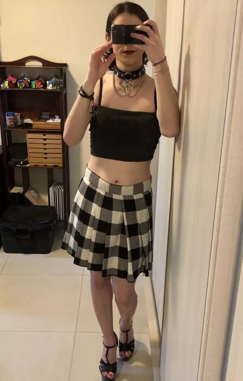 Feeling gothic today 🖤