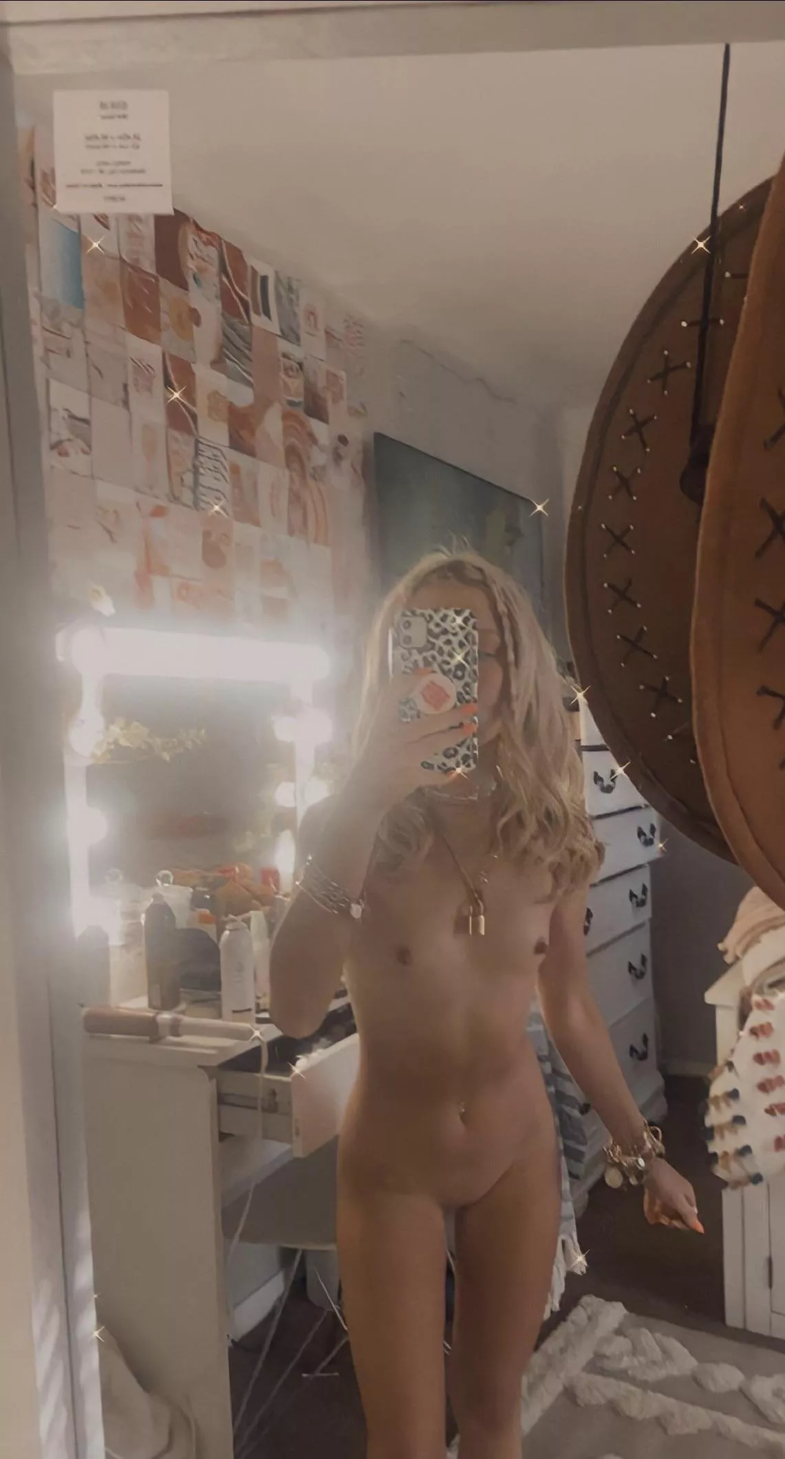 Feeling insecure no one likes them ):