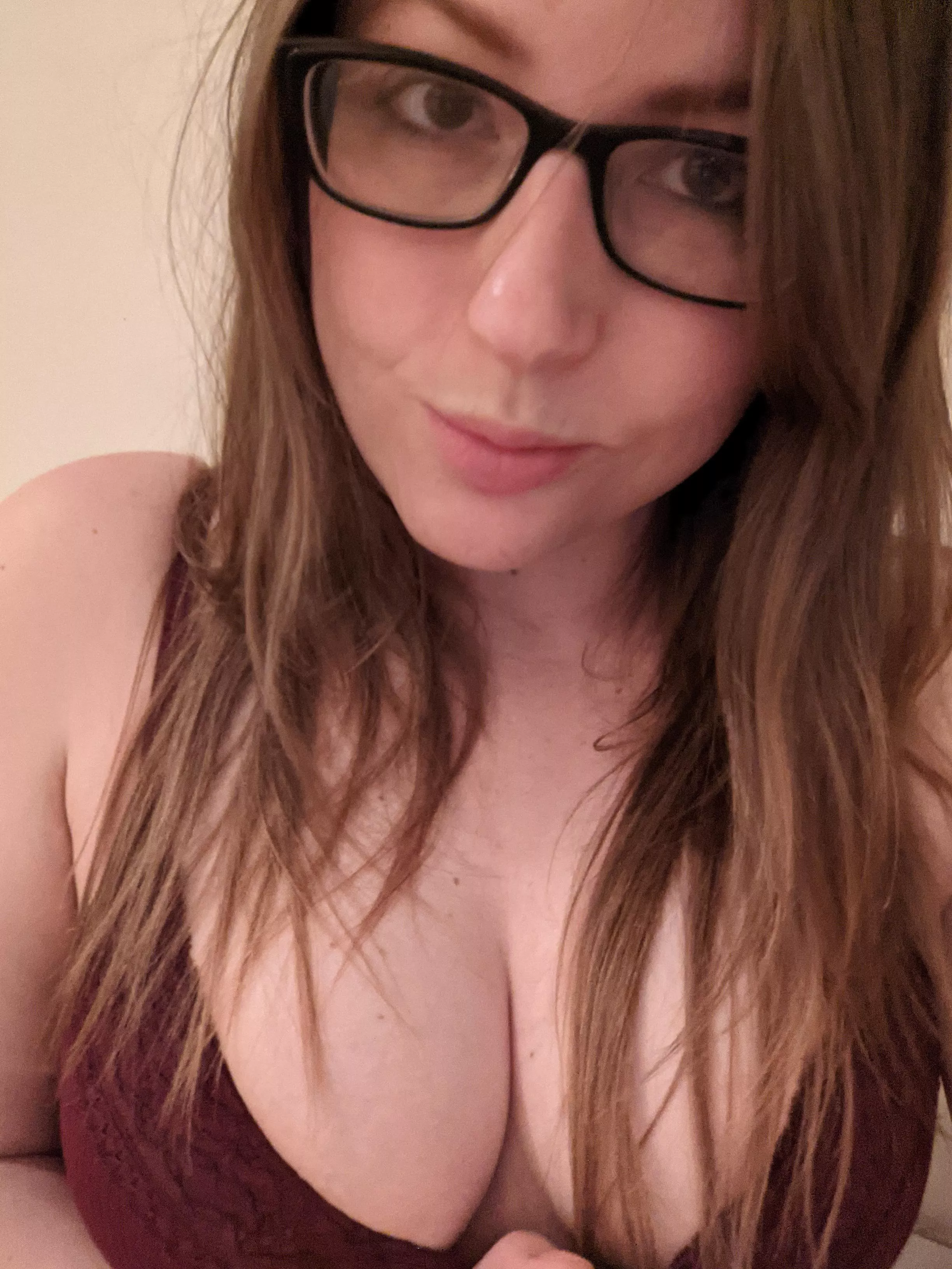 Feeling like a tease this evening x (F30)