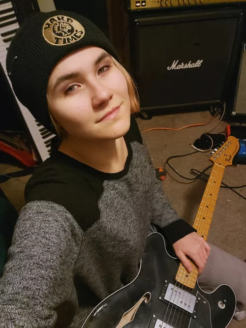 Feeling like the coolest bitch ever, but I don't even own any of this gear... Rip