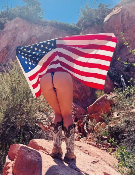 Feeling’ patriotic this morning 😍